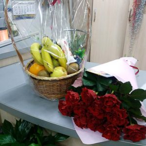 букет из 11 красных роз в Ирпене фото