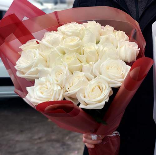 квіти та подарунки на 8 Березня в категорії Троянди | «Ирпень Роза»